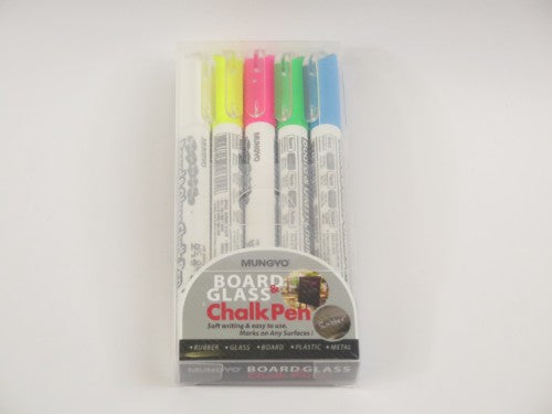 Vibrant Mungyo chalk pen set of 5, ideal for various surfaces, perfect for artists and DIY projects.