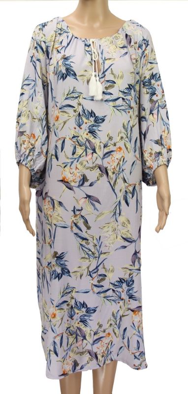 Lilac dress with blue leaves print, made of soft viscose, perfect for casual outings and summer events.