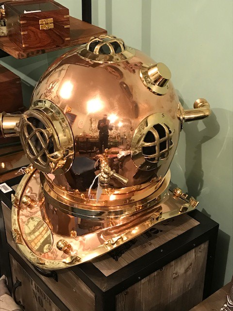 Vintage Brass & Copper Divers Helmet replica, showcasing intricate detailing and maritime elegance for home decor.