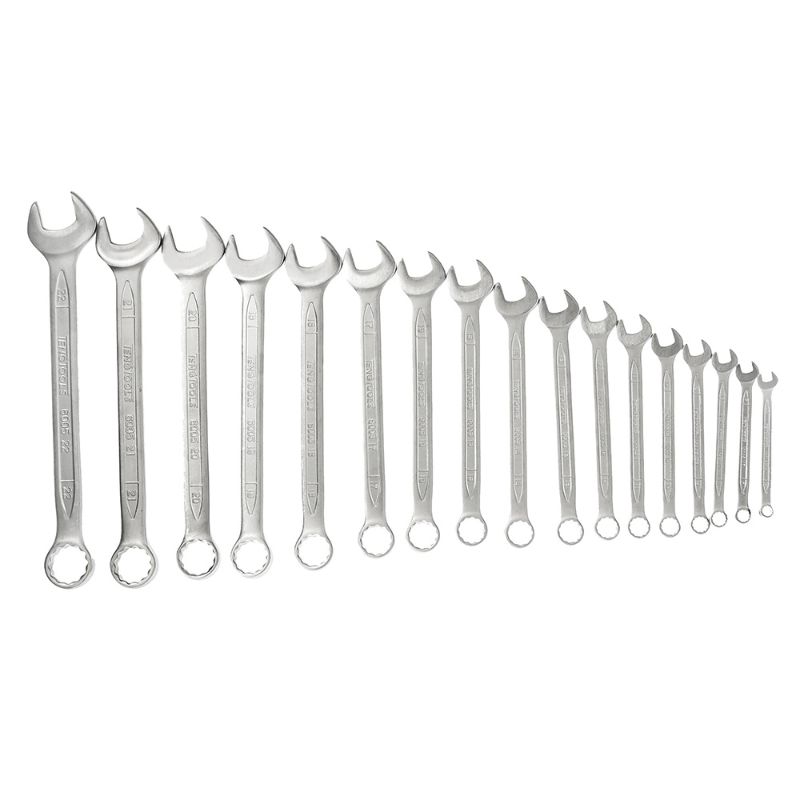 17-piece Teng metric spanner set in display box, featuring polished heads, satin finish, and 15-degree angled ring ends.