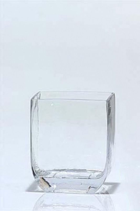 Set of 24 clear glass vases with a gentle curve, perfect for floral arrangements and modern home décor.