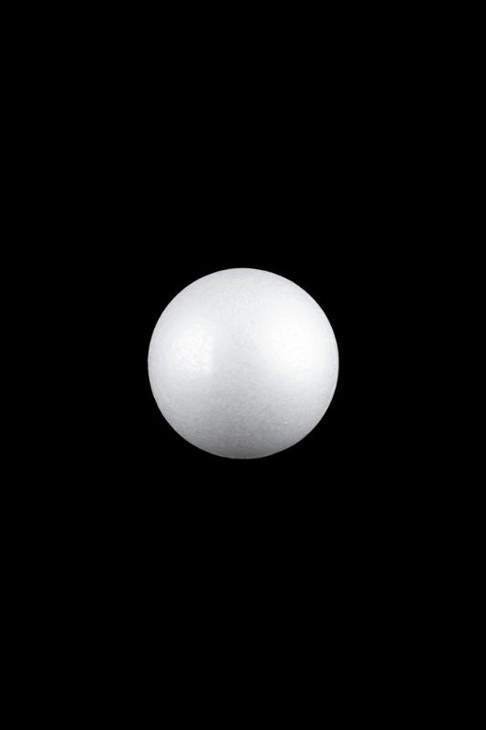 Set of 16 white polystyrene foam balls, 15cm in diameter, ideal for crafting, DIY projects, and educational games.