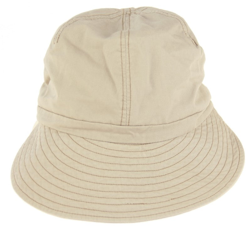 Natural cotton visor cap with detachable chin strap and 9cm brim, perfect for sun protection and outdoor activities.
