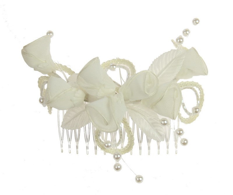 Elegant bridal headpiece adorned with freshwater pearls and crystals, perfect for enhancing any wedding look.