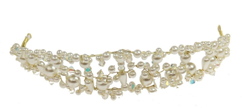 Elegant gold wire headpiece adorned with lustrous pearls, perfect for enhancing any bridal look.