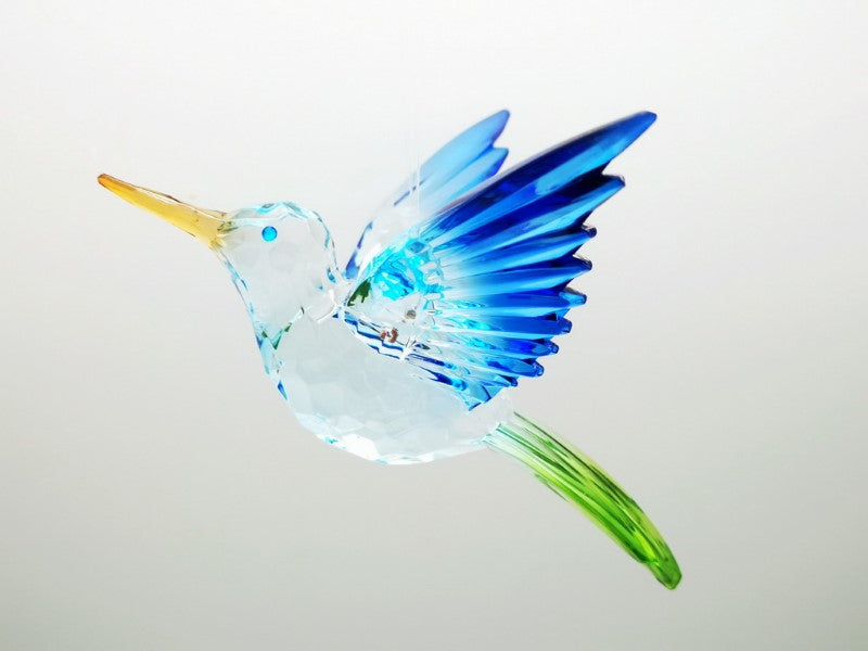 Colorful Long Tail Hummingbird Set of 6, perfect for garden decor, attracting real hummingbirds and enhancing outdoor spaces.