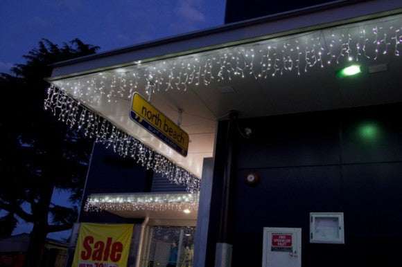 Fringe Fairy Lights - 3M with 180 cool white LEDs, perfect for magical outdoor decor and extending up to 20 sets.