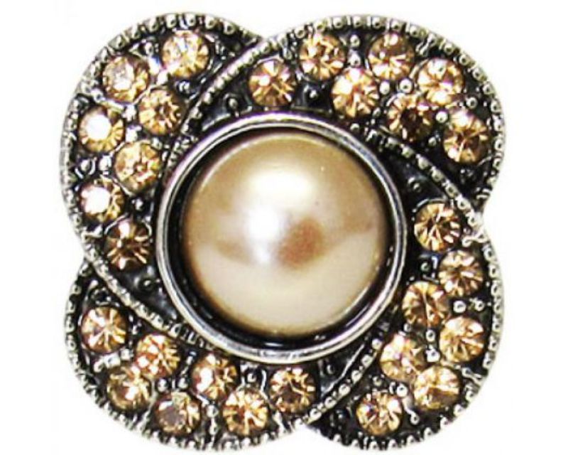 Gold Pearl Flower snap accessory featuring elegant gold and pearl accents, perfect for personalizing outfits and bags.