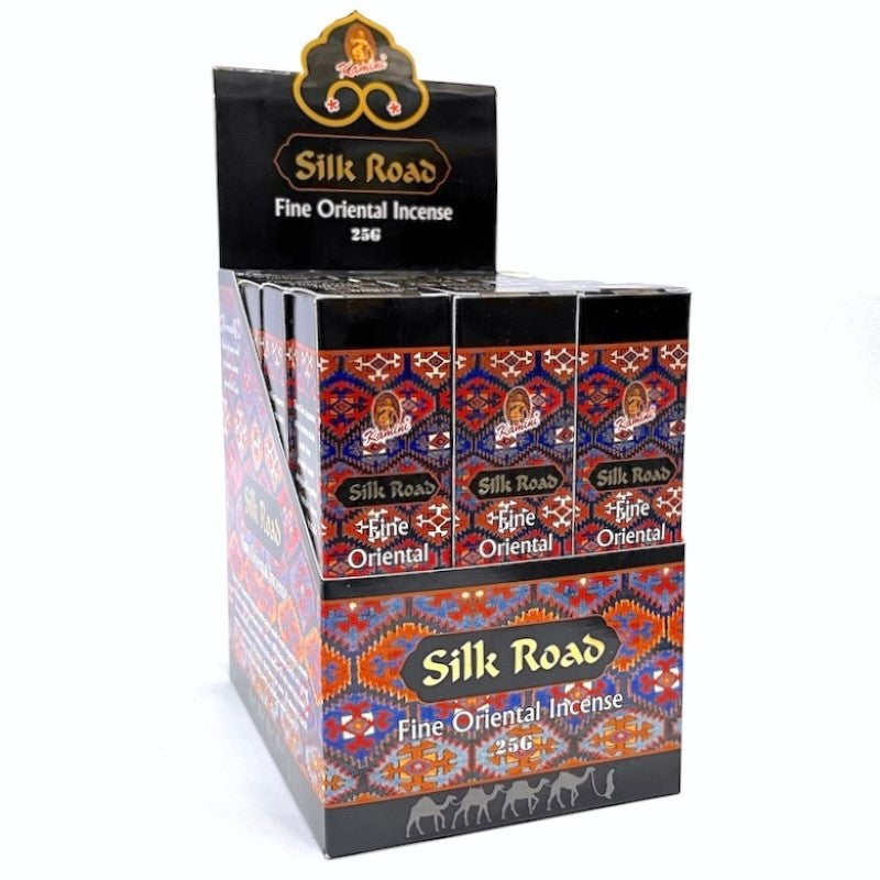 Kamini Silk Road incense set featuring 12 Japanese fragrances with a ceramic burner for tranquil atmospheres.