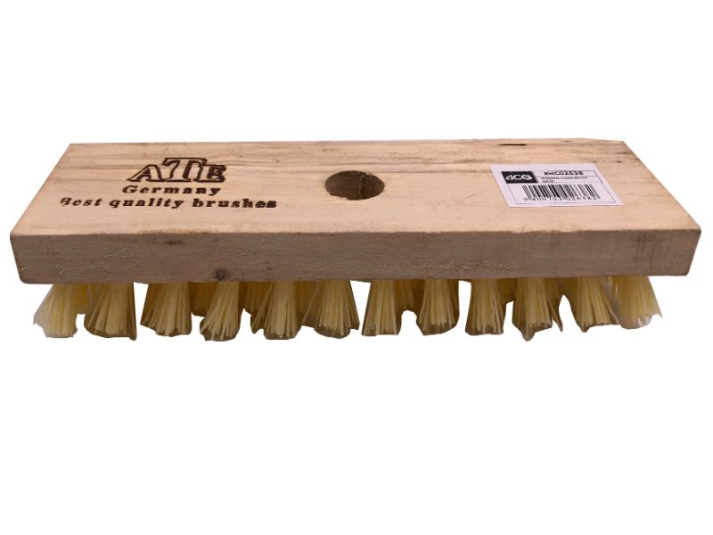 Premium wooden floor brush, 22cm, with natural bristles for effective, gentle cleaning of hardwood surfaces; pack of 12 units.