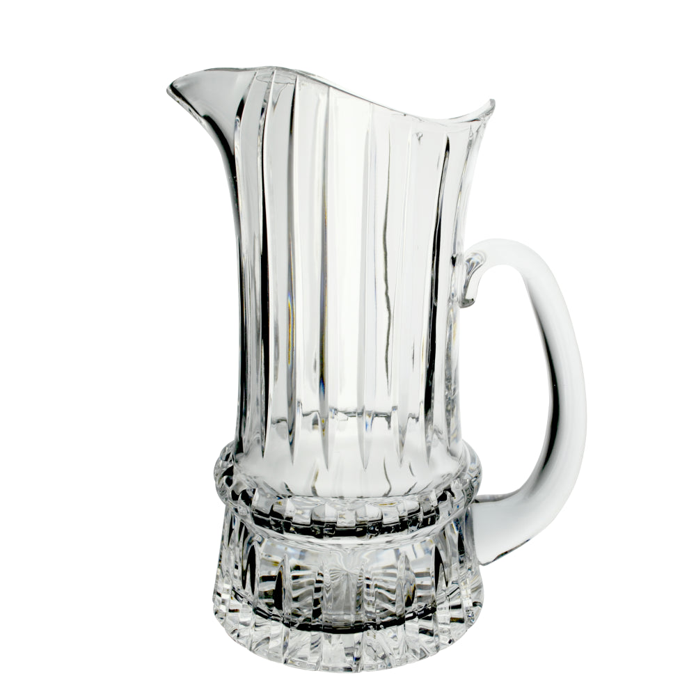 Elegant 1.7L crystal jug with hand-cut design, ideal for serving beverages at gatherings and enhancing dining decor.