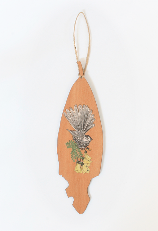 Unique wall art featuring a printed Pohutukawa leaf on 4mm Rimu veneer, ideal for gifting and indoor decor.