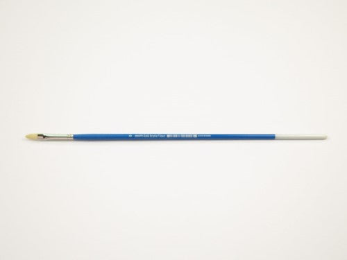 Bristle Filbert #0 artist brush for detailed painting, ideal for oil, acrylic, and watercolor, featuring a comfortable grip.