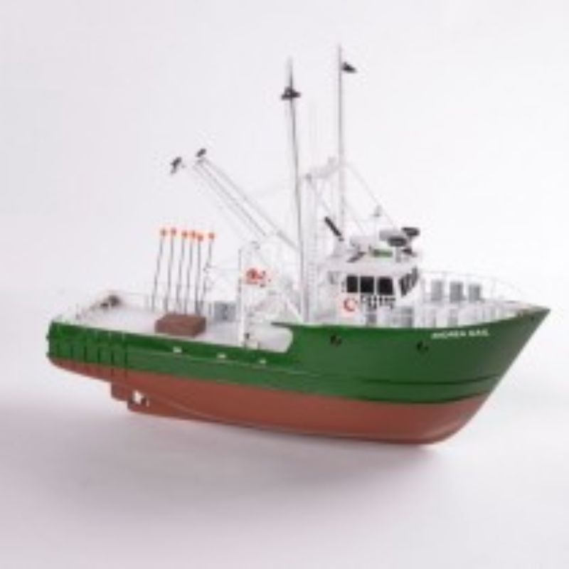 Detailed 1:30 scale wooden ship kit of the Andrea Gail, featuring laser-cut hull, fittings, rigging, and assembly manual.