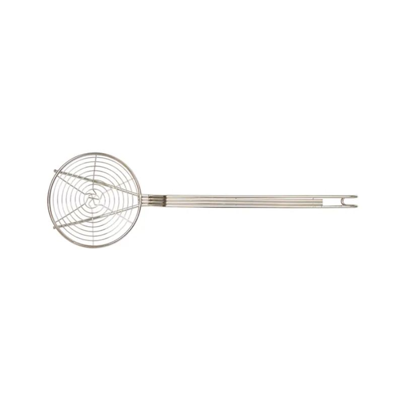 Nickel-plated 150mm skimmer with spiral design, ideal for efficient food preparation and comfortable grip.