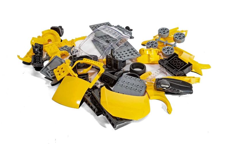 Airfix Audi TT Coupe model kit featuring 44 detailed pieces, ideal for ages 6+, showcases luxury sports car design.