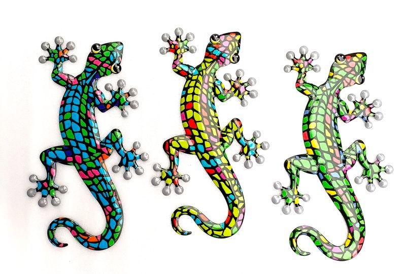 Set of 6 vibrant metal mosaic lizards, 45cm each, perfect for indoor/outdoor decor, showcasing artistic and colorful designs.