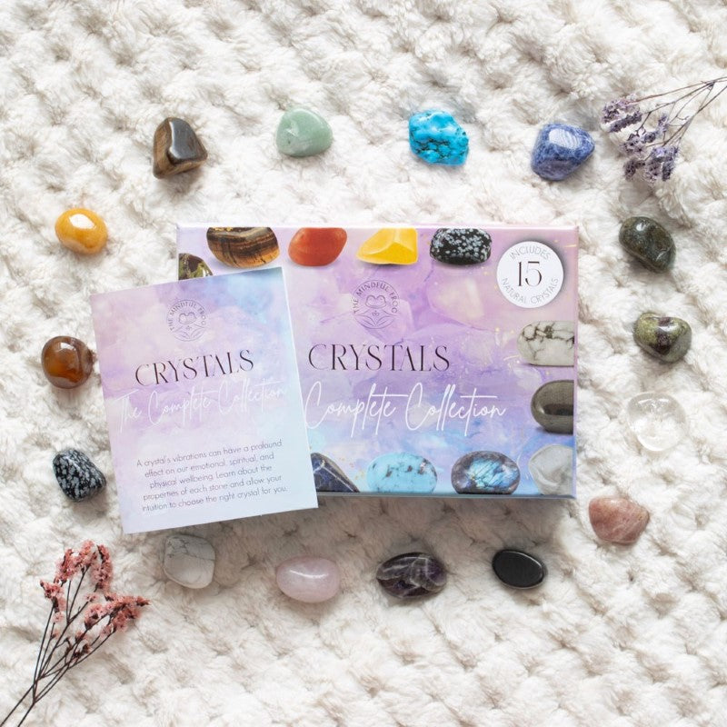 Beautifully packaged crystal gift set featuring 15 tumblestones for healing, chakra balancing, and emotional wellbeing.