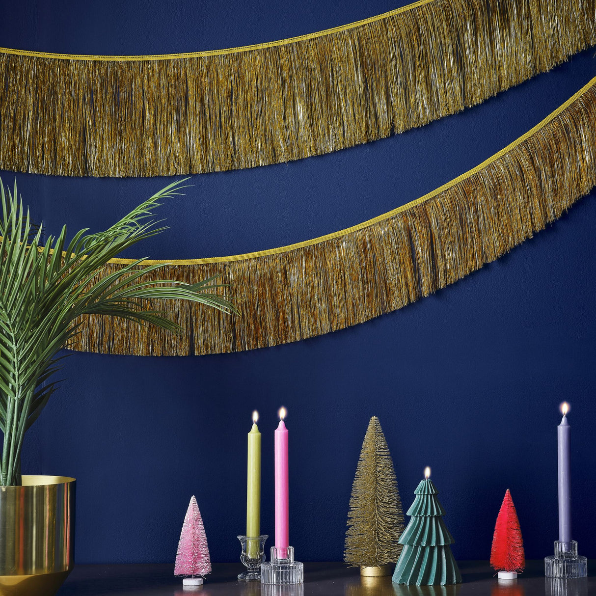Merry & Bright Gold Tinsel Garland, 20cm x 2m, eco-friendly holiday decor adding sparkle to Christmas celebrations.