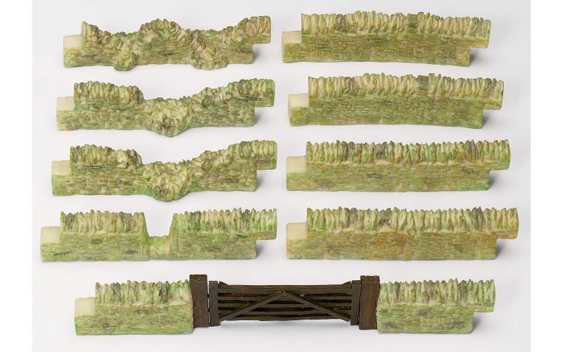 Hornby Granite Wall Pack #2 featuring intricately detailed granite sections for realistic model railway layouts.