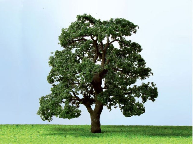 Detailed 44-51mm Live Oak trees in a 3-pack, perfect for enhancing model scenery and dioramas with realism.