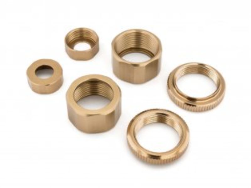 High-quality Qntm Shock Cap Set for MV 150152 Maverick, enhancing RC car performance and stability on any terrain.