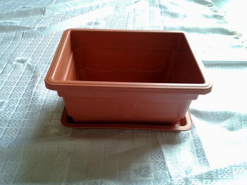 Set of 12 rectangular flower pots, 35cm, ideal for indoor/outdoor plants, crafted for durability and aesthetic appeal.