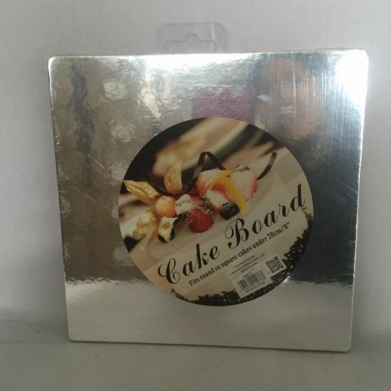 Square silver cake boards, 20cm, 30 pieces; perfect for elegant cake displays at events and celebrations.