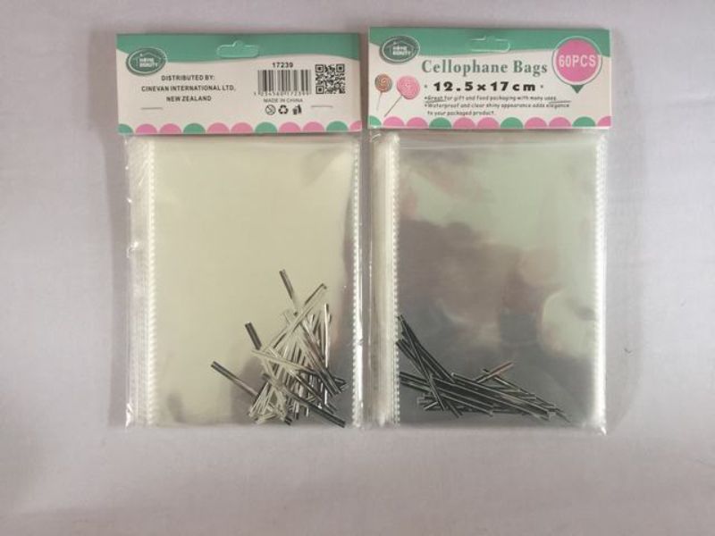 Clear seal cello bags (12.5 x 17cm, 720pcs) for packaging gifts, crafts, and small items with resealable convenience.