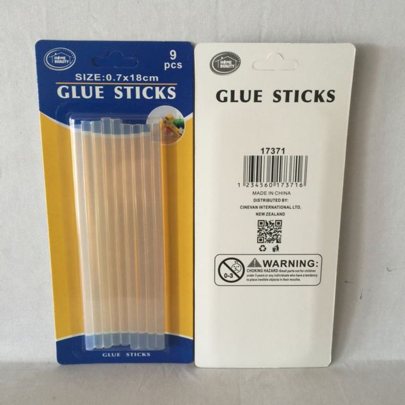Glue sticks in 12 packs (9 per pack), each measuring 0.7 x 18cm, perfect for school and crafting projects.