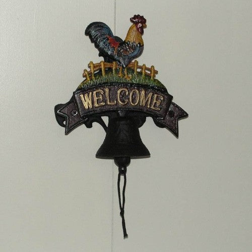 Rustic 20x20cm cast iron welcome bell featuring a charming rooster design, perfect for home or garden decor.