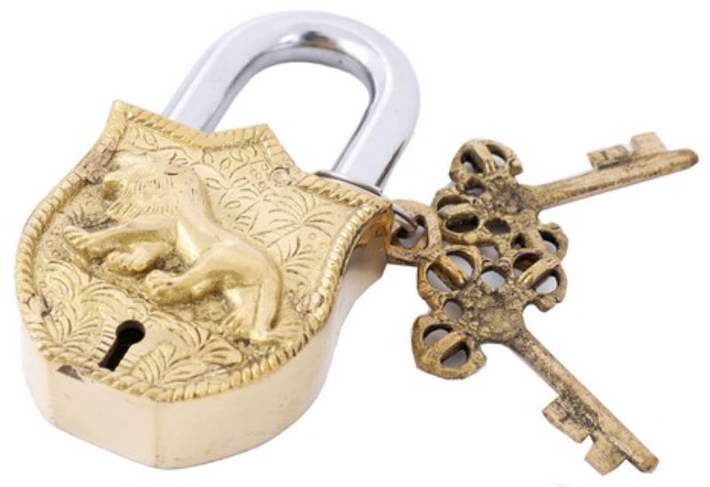 Elegant brass lock featuring a majestic lion design, measuring 11.5cm for secure and stylish home or office use.