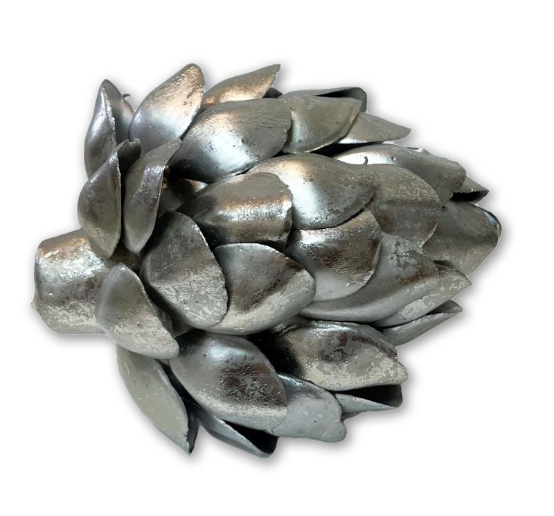 Silver artichoke ornament (15.2cm) featuring vintage silver finish, perfect for festive decor or year-round elegance.