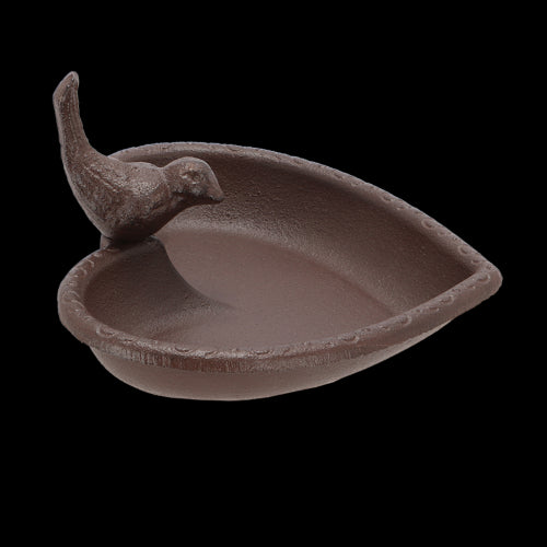 Set of 2 heart-shaped cast iron bird feeders/baths, 17cm, perfect for attracting birds with food or water.