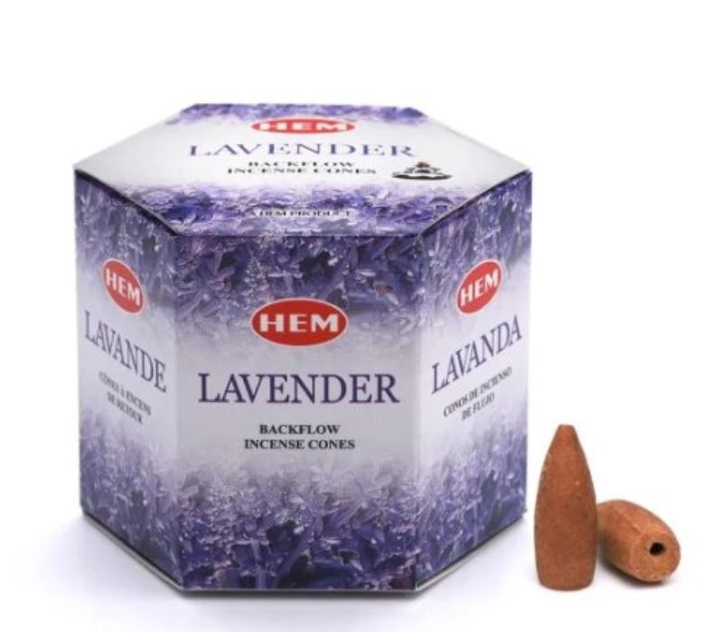 Backflow Cones - Lavender: 480 aromatic cones creating calming smoke effects, perfect for relaxation and meditation.
