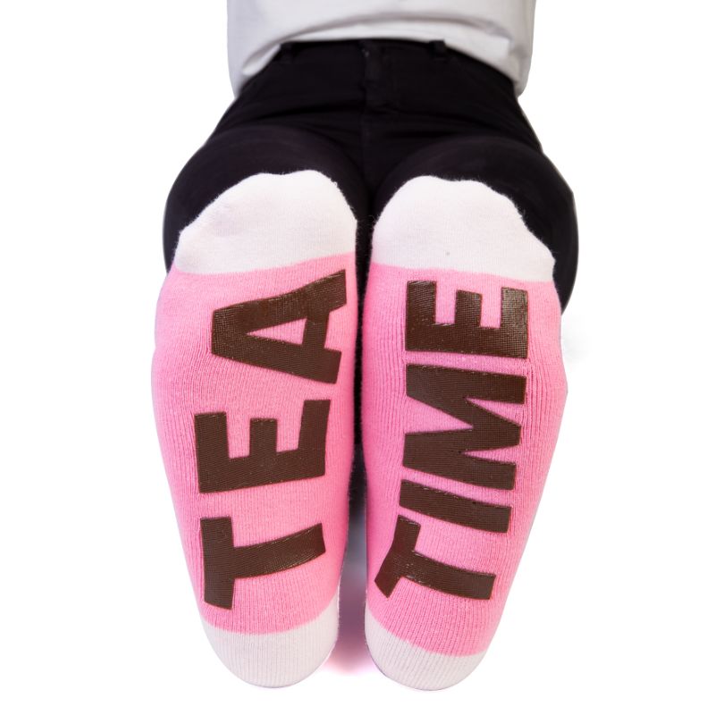 Cozy 20cm socks for tea lovers featuring cupcakes, treats, and 'TEA TIME' print for whimsical fashion and comfort.