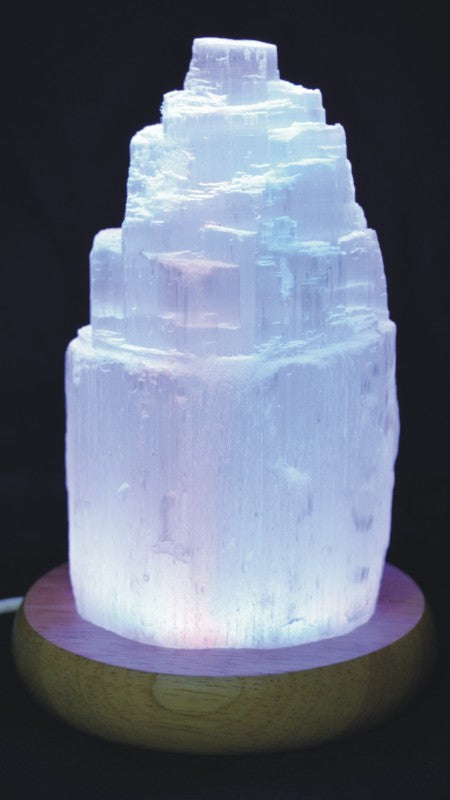 Mini Selenite lamp with USB, 20cm tall, features a warm LED glow for serene ambiance and enhanced well-being.