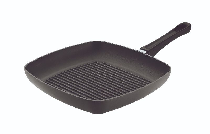 27cm SCANPAN Classic Square Grill Pan featuring a PFOA-free non-stick surface for healthy grilling and even heat distribution.