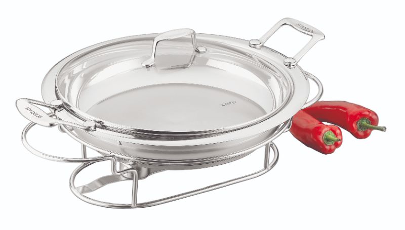 Scanpan Impact Chafing Set (32cm) with tempered glass lid, stainless steel construction, and drip-free pouring design.