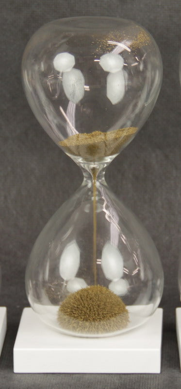 Gold Magnetic Sand Timer, 16cm tall, showcases artistic magnetic sand shapes for decor and mindfulness.