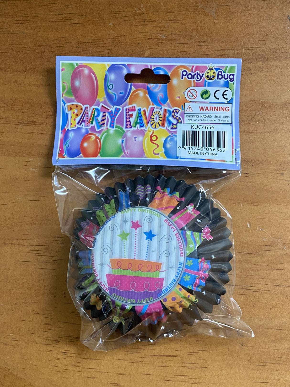 Clear 4.5" cupcake cases in a 50-pack, perfect for stylishly showcasing birthday treats at any celebration.
