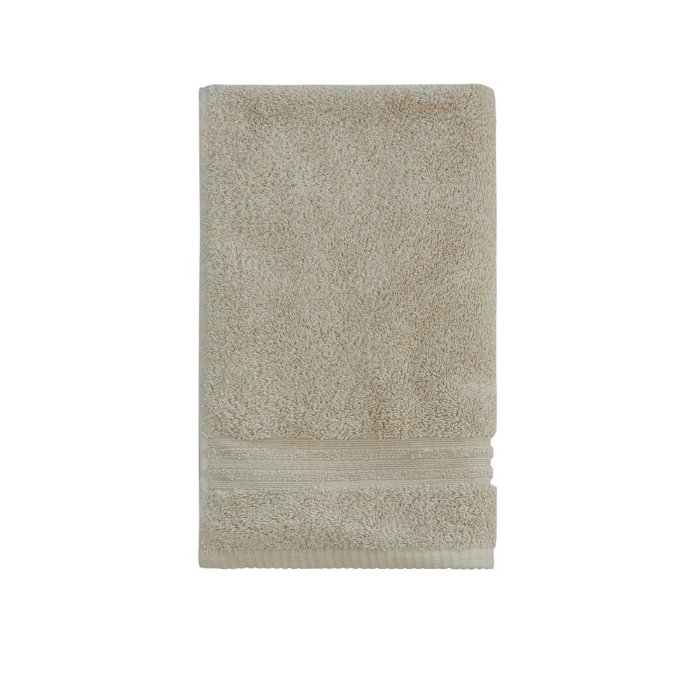 Guest towel in luxurious 100% Egyptian cotton, measuring 400x650mm, from the Selene collection by Linens & More.