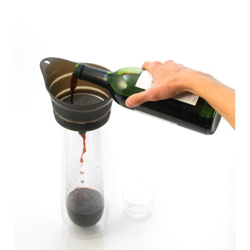 Mastrad Charcoal Filtering Funnel (13cm) for mess-free pouring, featuring a stable base and removable mesh sieve for filtering.