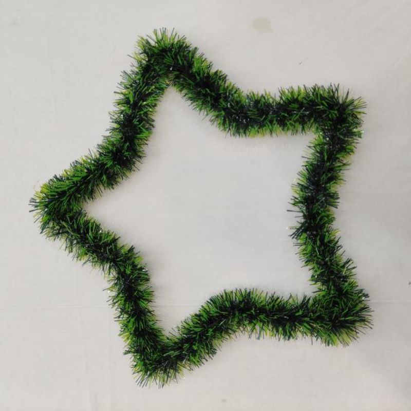 Set of 6 green-edged Christmas star pendants, 32cm, ideal for festive decor and adding holiday charm to any space.
