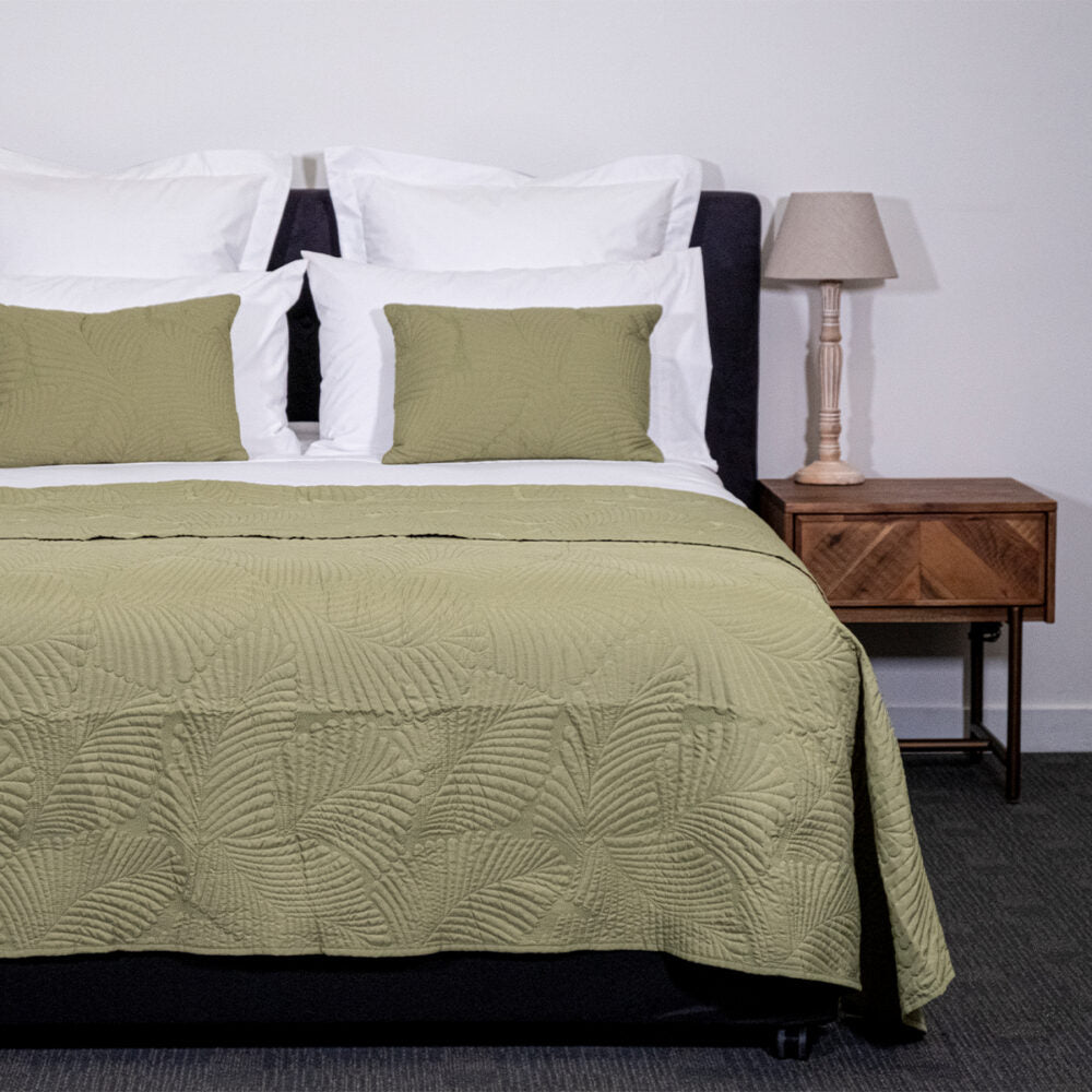 Bedcover - DreamGreen Amora Sage (Super King)