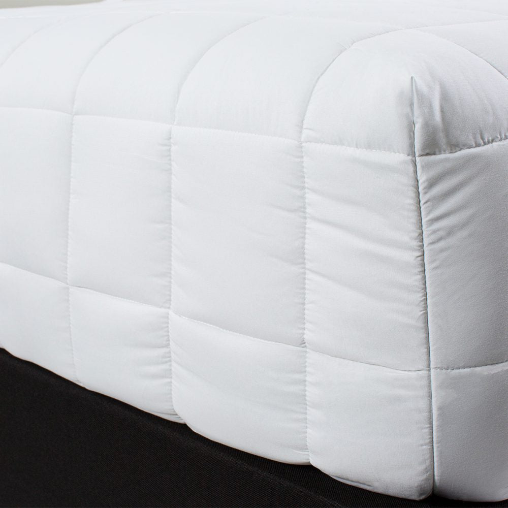 Snug Quilt - Dreamticket Super King 198cm (White)