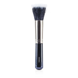 Laura Mercier Finishing Brush with natural goat hairs and synthetic fibers for even, buildable color application.