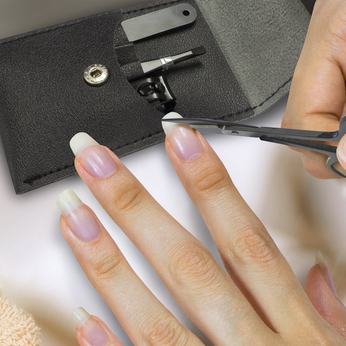4-Piece Manicure Kit With PU Travel Pouch Estima Black - Pack of 20