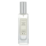 Jo Malone Blackberry & Bay Cologne Spray 30ml, a floral fruity fragrance with notes of blackberry, grapefruit, and bay leaf.