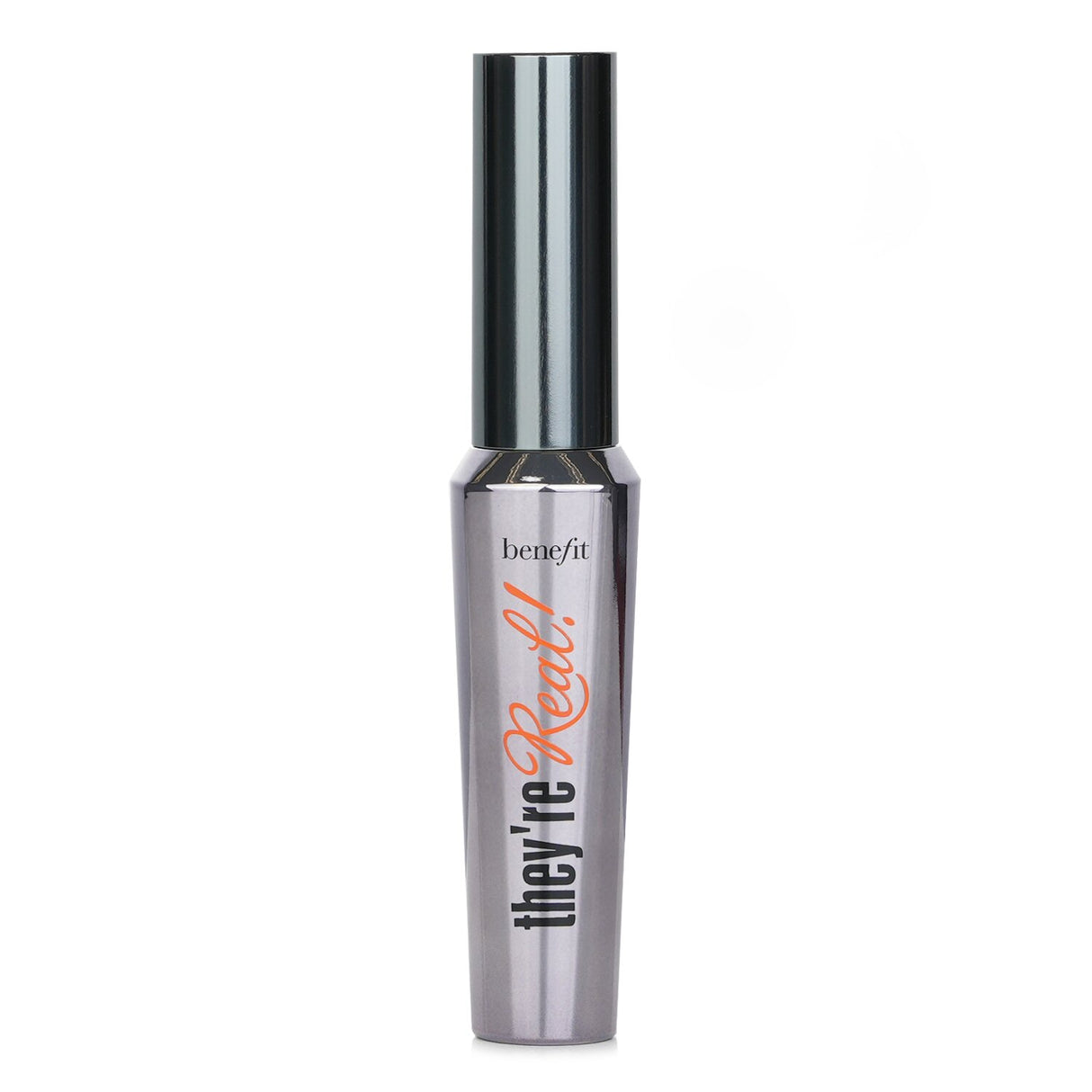 Benefit They're Real Beyond Mascara in Black features a glossy, long-wearing formula that lengthens, curls, and volumizes lashes.